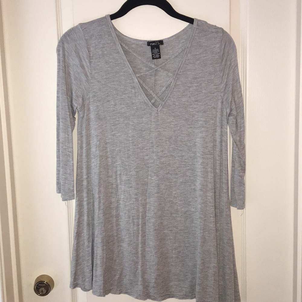 3/4 sleeve cross top
